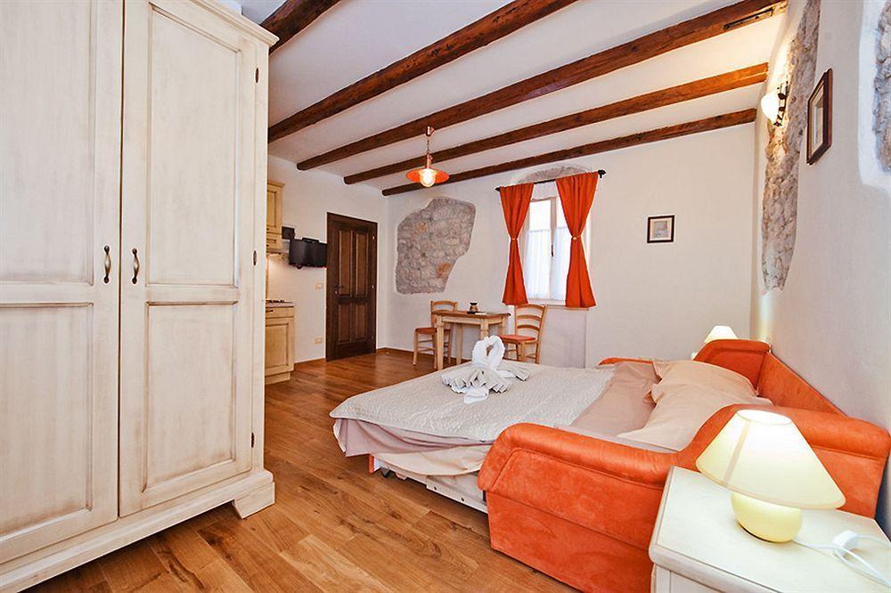 Rooms Villa Duketis Rovinj Exterior foto