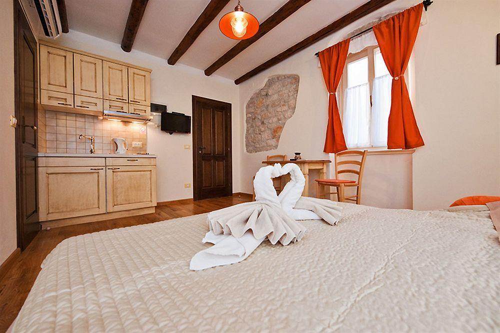 Rooms Villa Duketis Rovinj Exterior foto