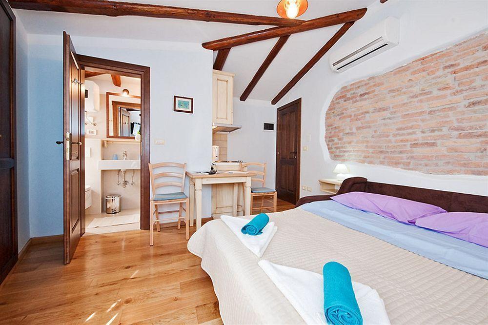 Rooms Villa Duketis Rovinj Exterior foto