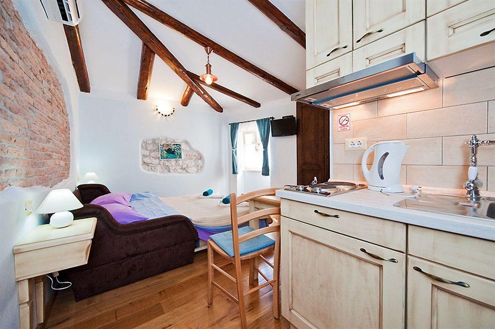 Rooms Villa Duketis Rovinj Exterior foto
