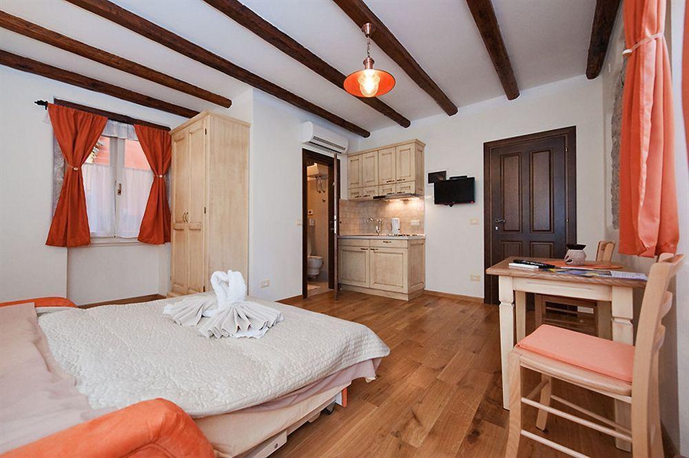 Rooms Villa Duketis Rovinj Exterior foto